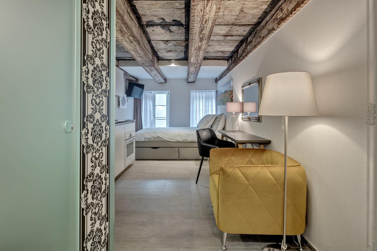 Smartroom The Residence La Cittadella Baden Eksteriør billede